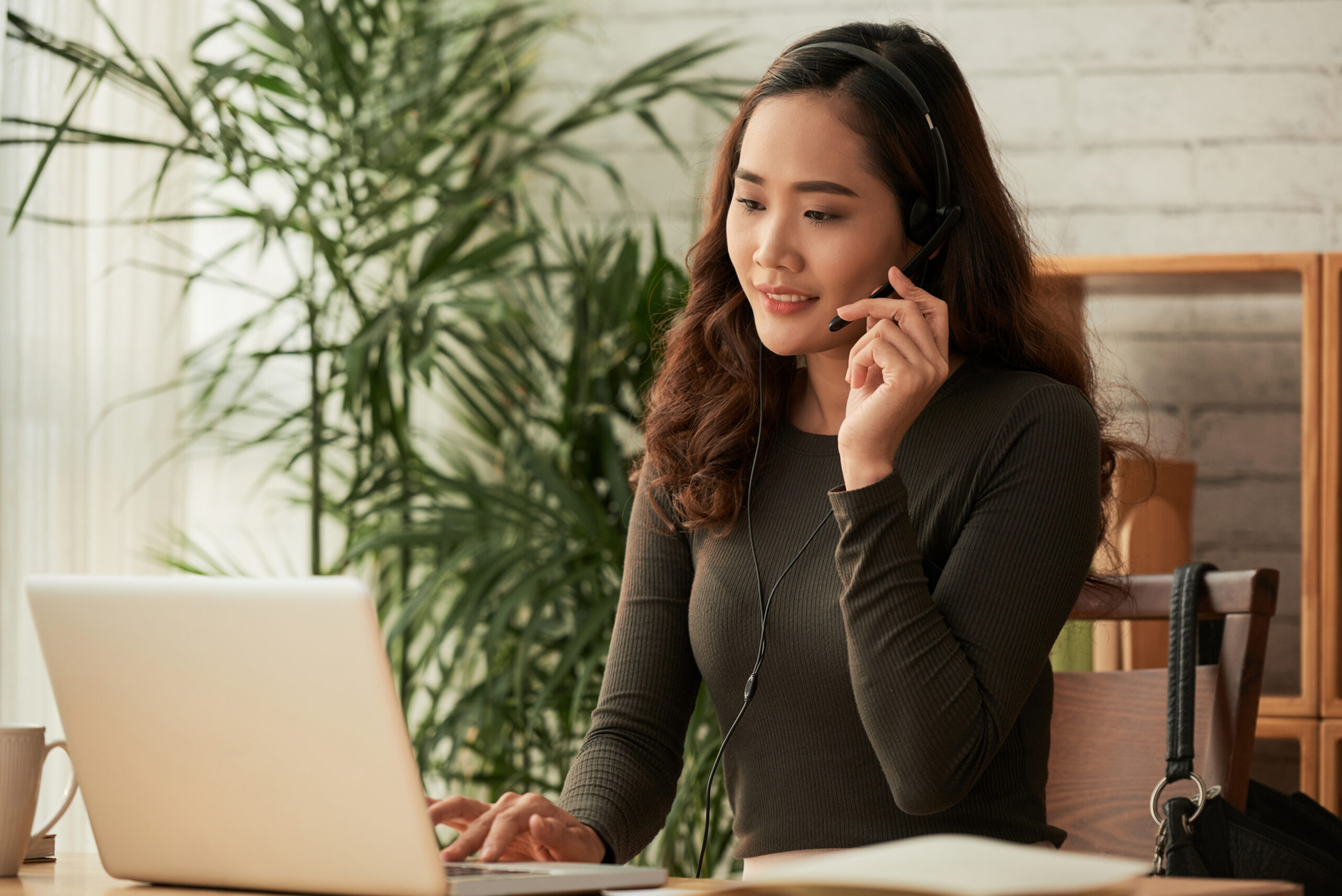 What to hand a virtual assistant in week one